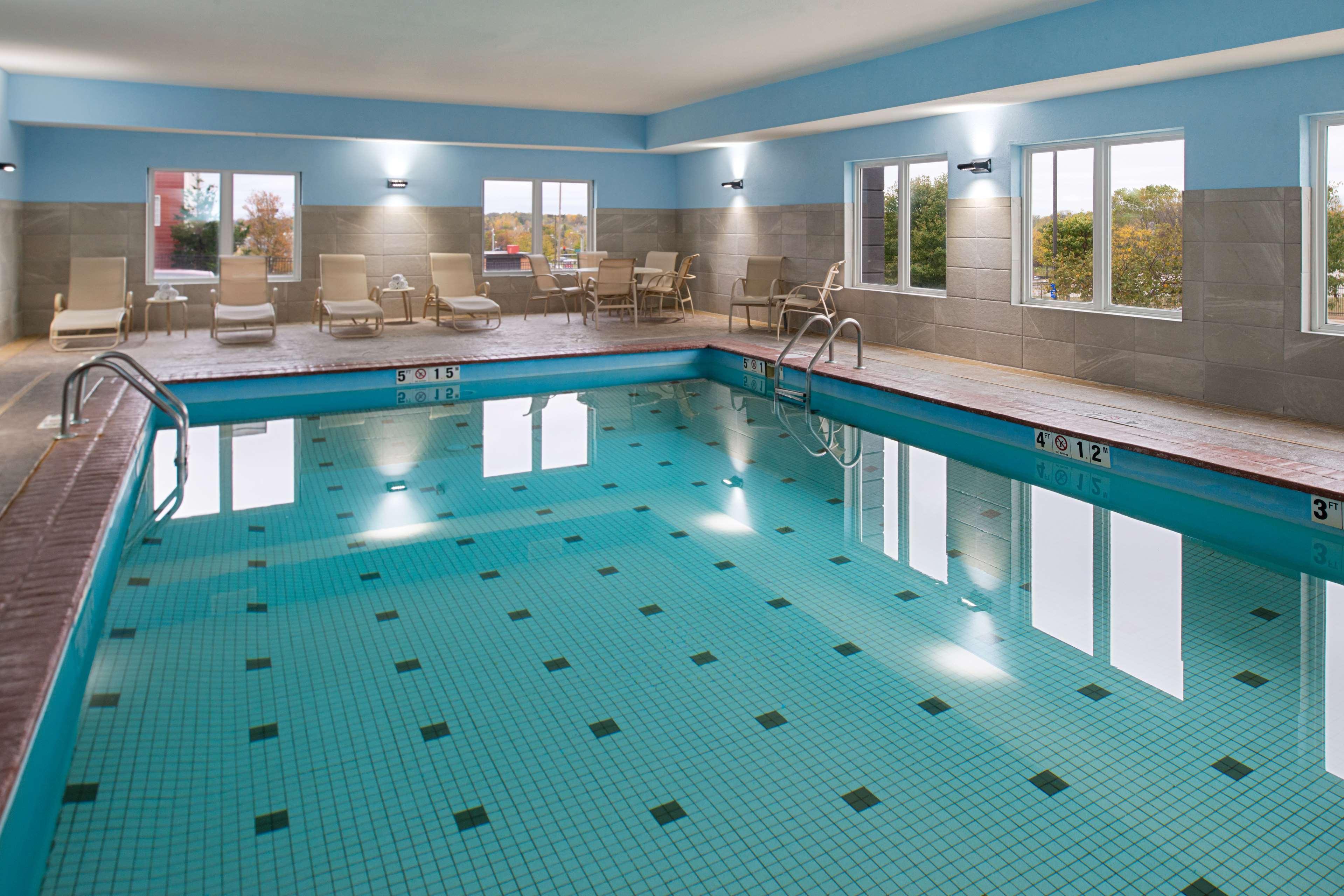Hampton Inn Kansas City Northeast ภายนอก รูปภาพ