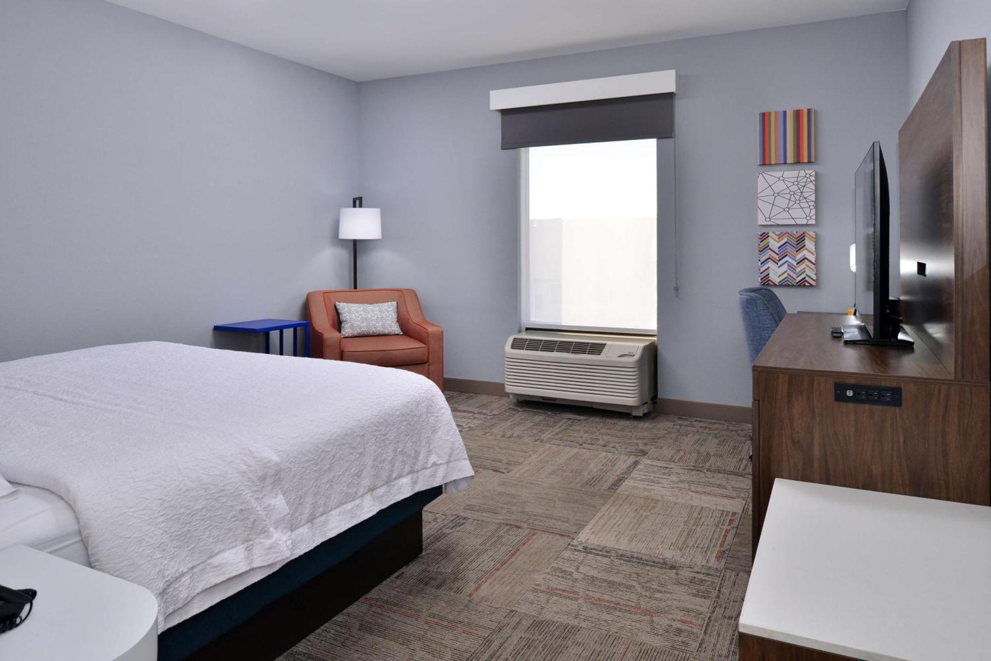 Hampton Inn Kansas City Northeast ภายนอก รูปภาพ