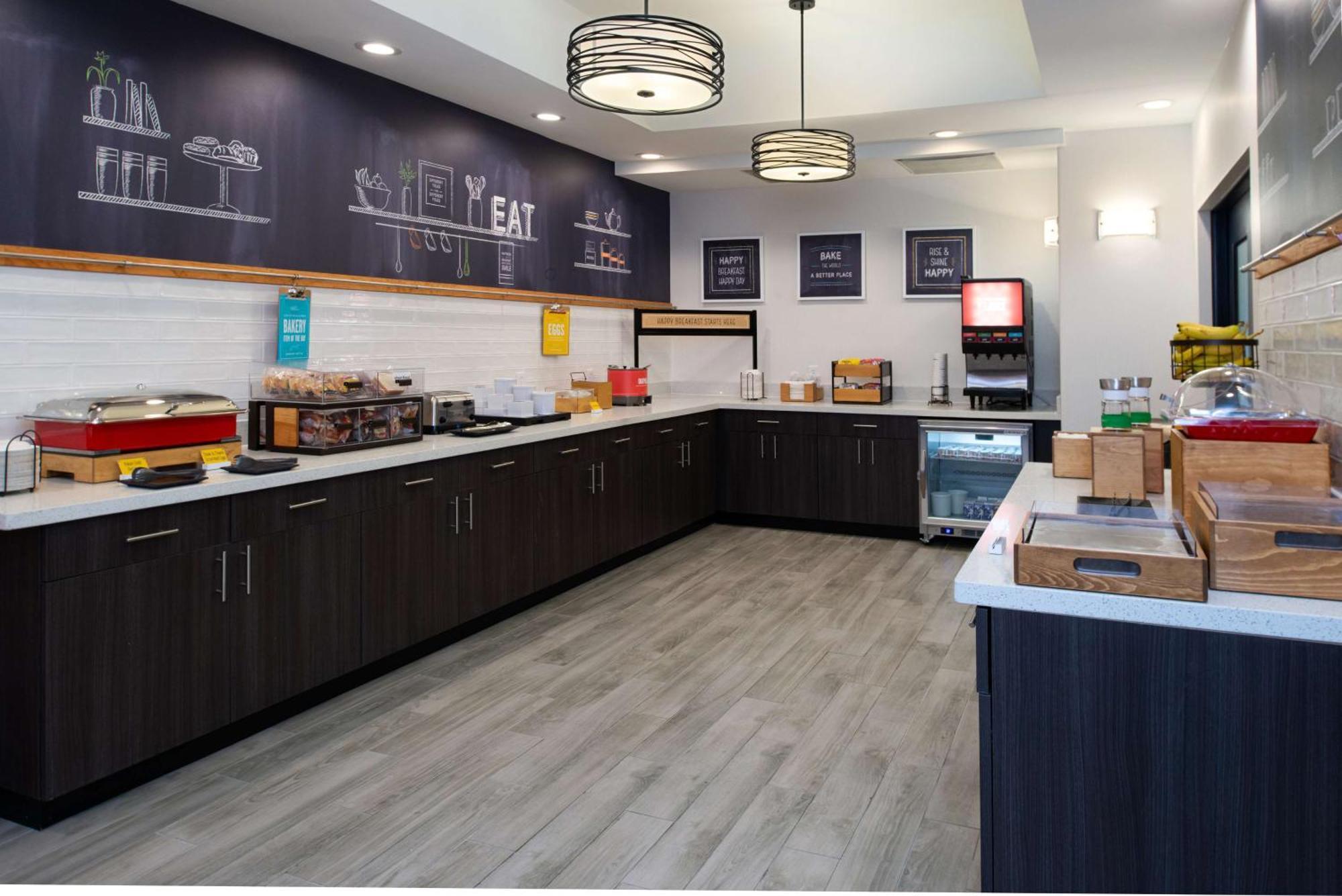 Hampton Inn Kansas City Northeast ภายนอก รูปภาพ