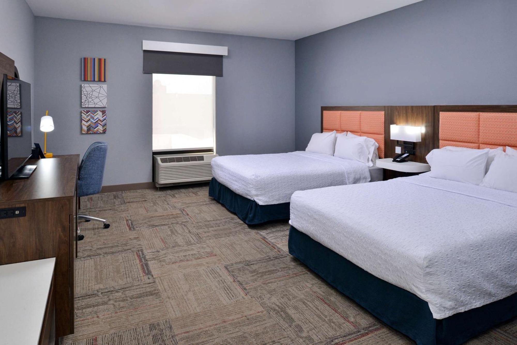 Hampton Inn Kansas City Northeast ภายนอก รูปภาพ